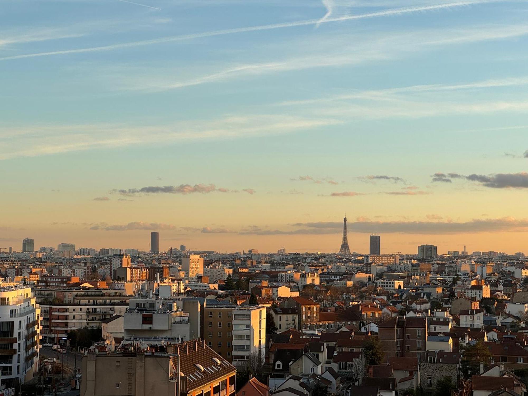 Eiffel Tower View Homestay,20Mins To Paris Bois-Colombes Exterior foto